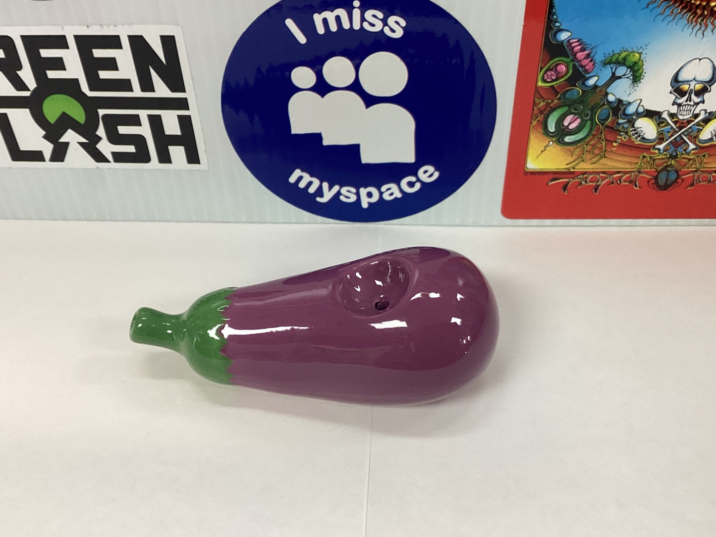 Eggplant hand pipe