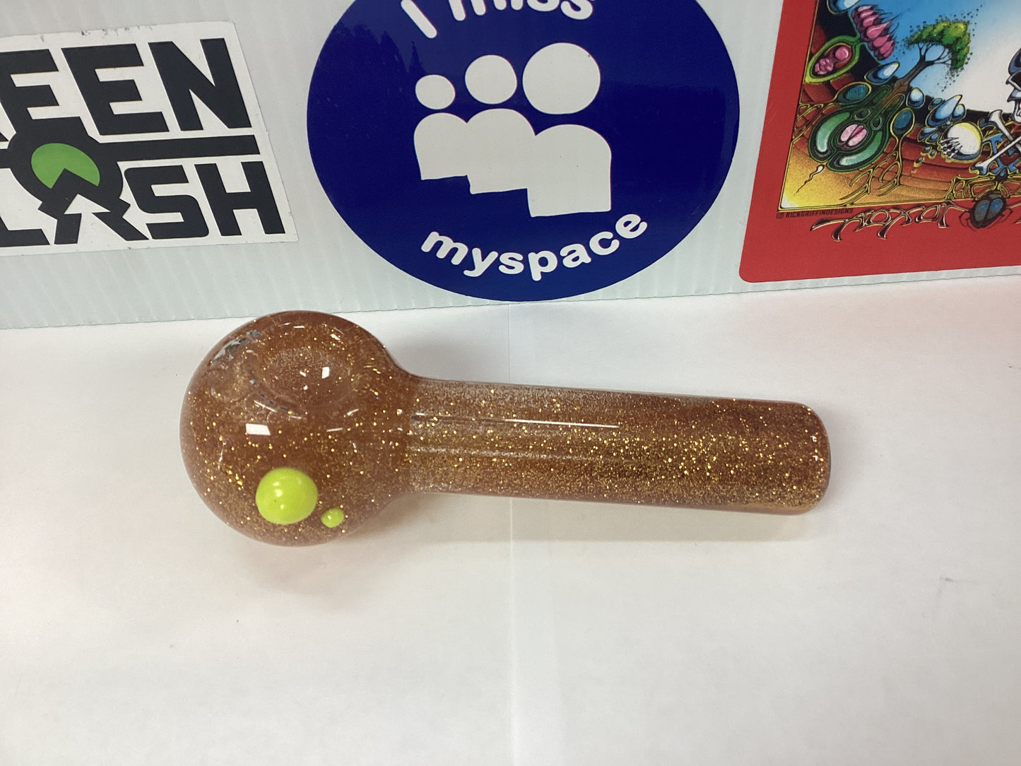 Freezable Glass Pipe with Glitter